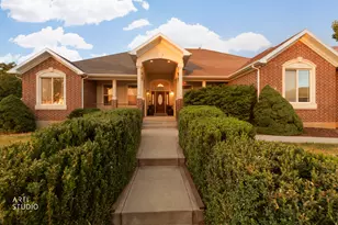 794 N Valley View Cir E, Elk Ridge, UT 84651 - Photo 6