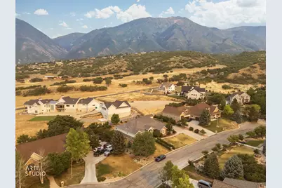794 N Valley View Cir E, Elk Ridge, UT 84651 - Photo 56