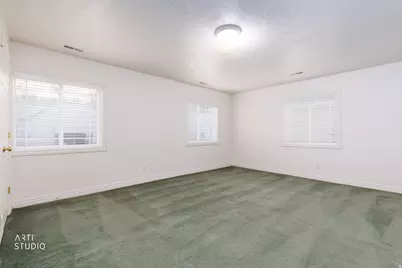 794 N Valley View Cir E, Elk Ridge, UT 84651 - Photo 44