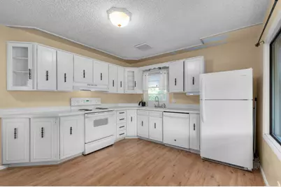 8637 W Helen Dr S, Magna, UT 84044 - Photo 8