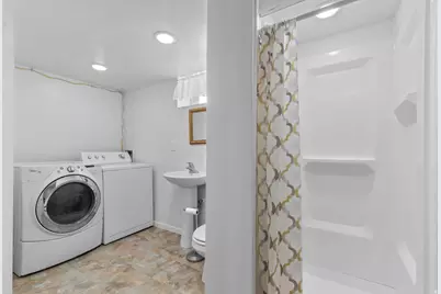 8637 W Helen Dr S, Magna, UT 84044 - Photo 18