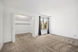 8736 S Oakwood Park Circle, Sandy, UT 84094 - Photo 10