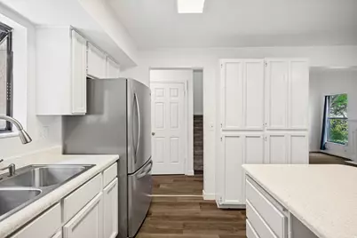 8736 S Oakwood Park Cir, Sandy, UT 84094 - Photo 8