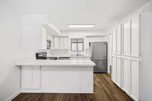 8736 S Oakwood Park Circle, Sandy, UT 84094 - Photo 6