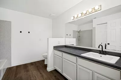 8736 S Oakwood Park Cir, Sandy, UT 84094 - Photo 12