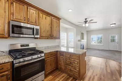 8373 S 6430 W, West Jordan, UT 84081 - Photo 12