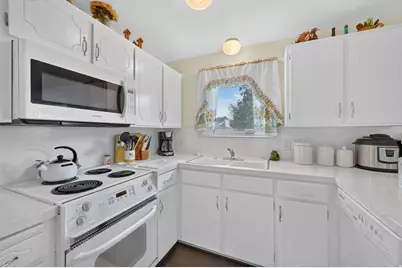 6021 S Don Jose Dr W, Taylorsville, UT 84129 - Photo 14