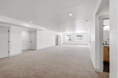 1895 W 75 S, Kaysville, UT 84037 - Photo 40
