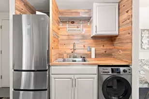 87 W 300 N, Salt Lake City, UT 84103 - Photo 10