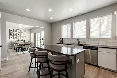 9283 N Vernham Ln, Eagle Mountain, UT 84005 - Photo 10