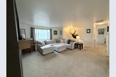 5029 W 5400 S, Kearns, UT 84118 - Photo 4