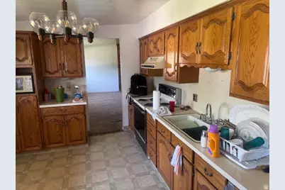 874 N Liberty Ave, Ogden, UT 84404 - Photo 10