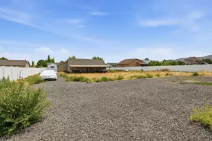 13524 S Grand Trotter Way, Herriman, UT 84096 - Photo 44