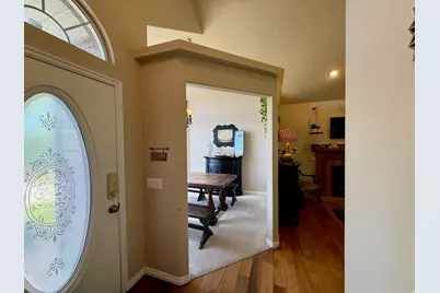 1146 N 3100 E, Layton, UT 84040 - Photo 16