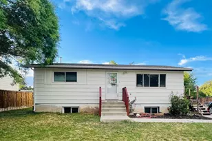 218 W 350 N, Vernal, UT 84078 - Photo 18