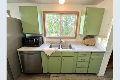 218 W 350 N, Vernal, UT 84078 - Photo 4