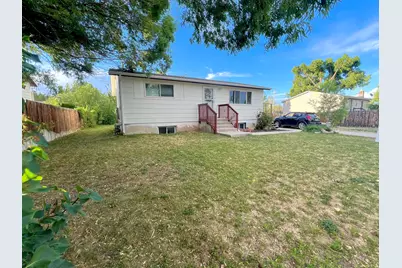 218 W 350 N, Vernal, UT 84078 - Photo 2