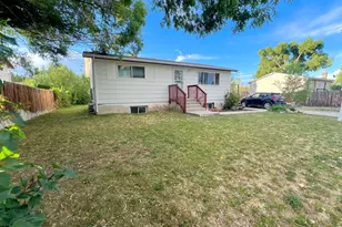 218 W 350 N, Vernal, UT 84078 - Photo 2