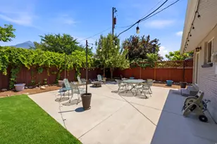 7237 S 2700 E, Cottonwood Heights, UT 84121 - Photo 36