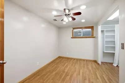 7237 S 2700 E, Cottonwood Heights, UT 84121 - Photo 32