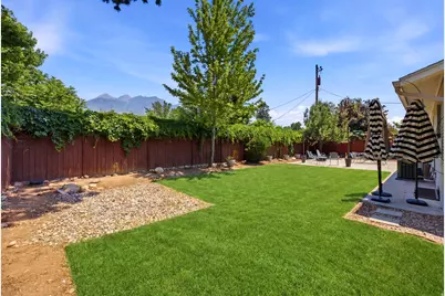 7237 S 2700 E, Cottonwood Heights, UT 84121 - Photo 42