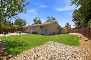 7237 S 2700 E, Cottonwood Heights, UT 84121 - Photo 38