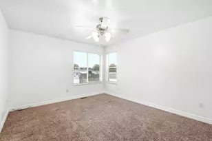 33 E 1100 S, Vernal, UT 84078 - Photo 18