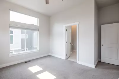 58 W Brooklyn Park Ln, South Salt Lake, UT 84115 - Photo 16