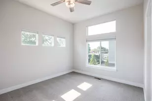 58 W Brooklyn Park Ln, South Salt Lake, UT 84115 - Photo 14