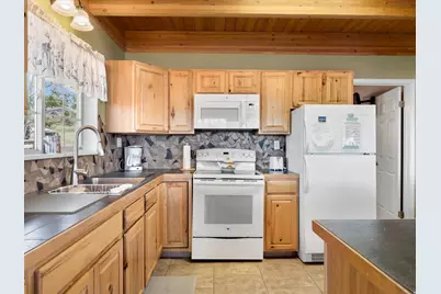 2302 S Hidaway Cir, Garden City, UT 84028 - Photo 20