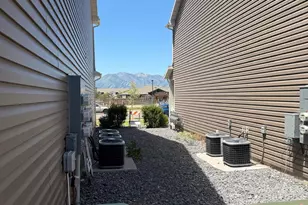 427 S 1540 E, Hyrum, UT 84319 - Photo 10