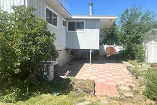 6825 S Nye Dr, Cottonwood Heights, UT 84121 - Photo 36