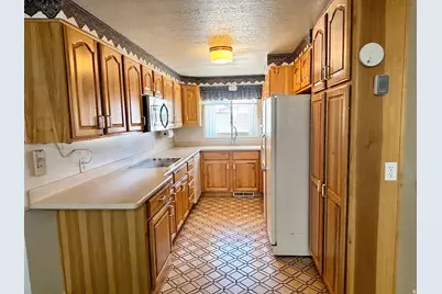6825 S Nye Dr, Cottonwood Heights, UT 84121 - Photo 8