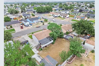 8129 W Armoridge Ln S, Magna, UT 84044 - Photo 14