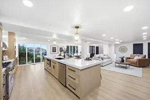 2366 E Cinnabar Ln, Cottonwood Heights, UT 84121 - Photo 14