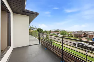 2366 E Cinnabar Ln, Cottonwood Heights, UT 84121 - Photo 30