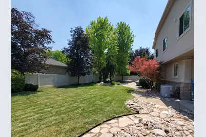 39 S 2625 E, Layton, UT 84040 - Photo 40