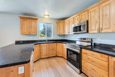 634 W 1150 S, Provo, UT 84601 - Photo 8