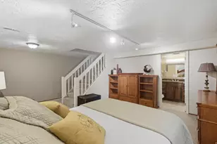 2156 E Gambel Oak Dr, Sandy, UT 84092 - Photo 28