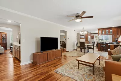 2156 E Gambel Oak Dr, Sandy, UT 84092 - Photo 2