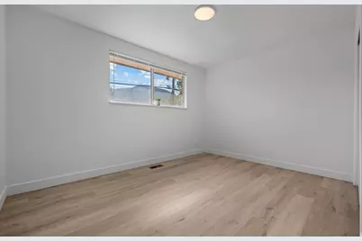 372 N Overland E, Tooele, UT 84074 - Photo 14