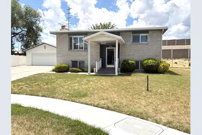 4666 S Edgeware Ln W, Taylorsville, UT 84129 - Photo 2