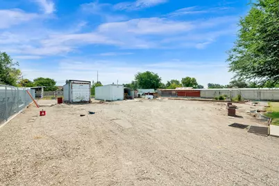 7057 S 2800 W, West Jordan, UT 84084 - Photo 6