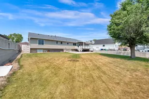 7057 S 2800 W, West Jordan, UT 84084 - Photo 8