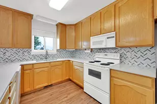 7057 S 2800 W, West Jordan, UT 84084 - Photo 16