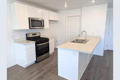 205 E Serenity Ave, Tooele, UT 84074 - Photo 4