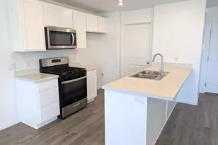 205 E Serenity Ave, Tooele, UT 84074 - Photo 4