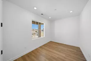 1823 S Sandbench Dr, Washington, UT 84780 - Photo 4