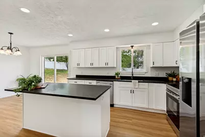 62 S Clark Ln, Elk Ridge, UT 84651 - Photo 8