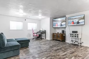 1630 E Jordan Dr S, Sandy, UT 84092 - Photo 14